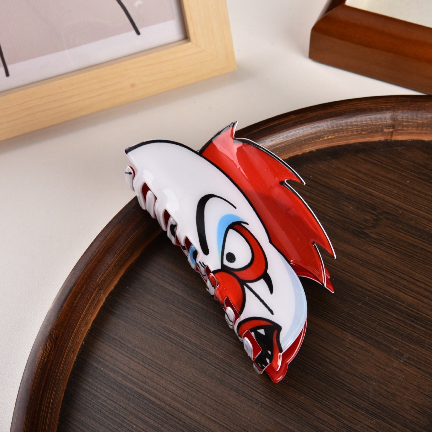 Niche Ghost Face Shark Clip