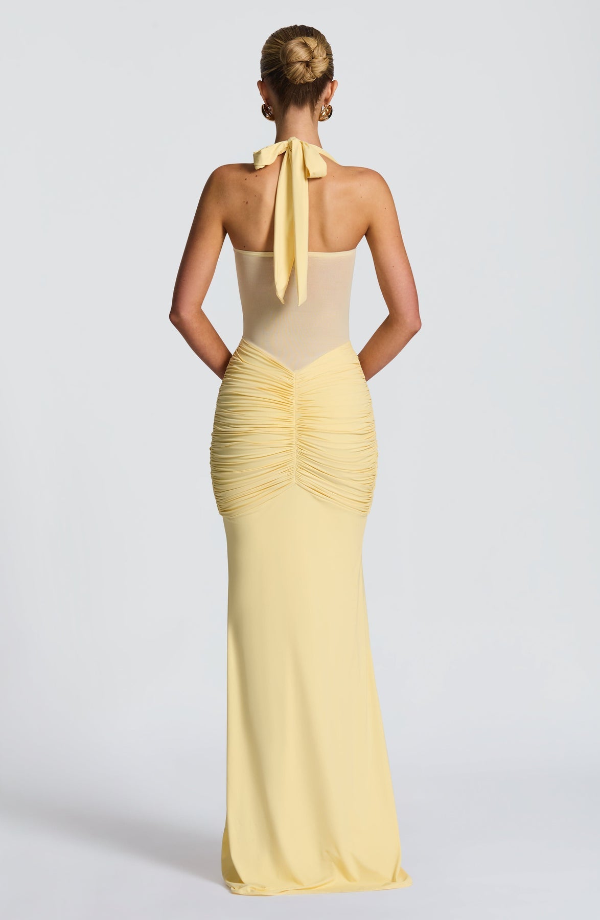 Mesh dress with train and ribbon